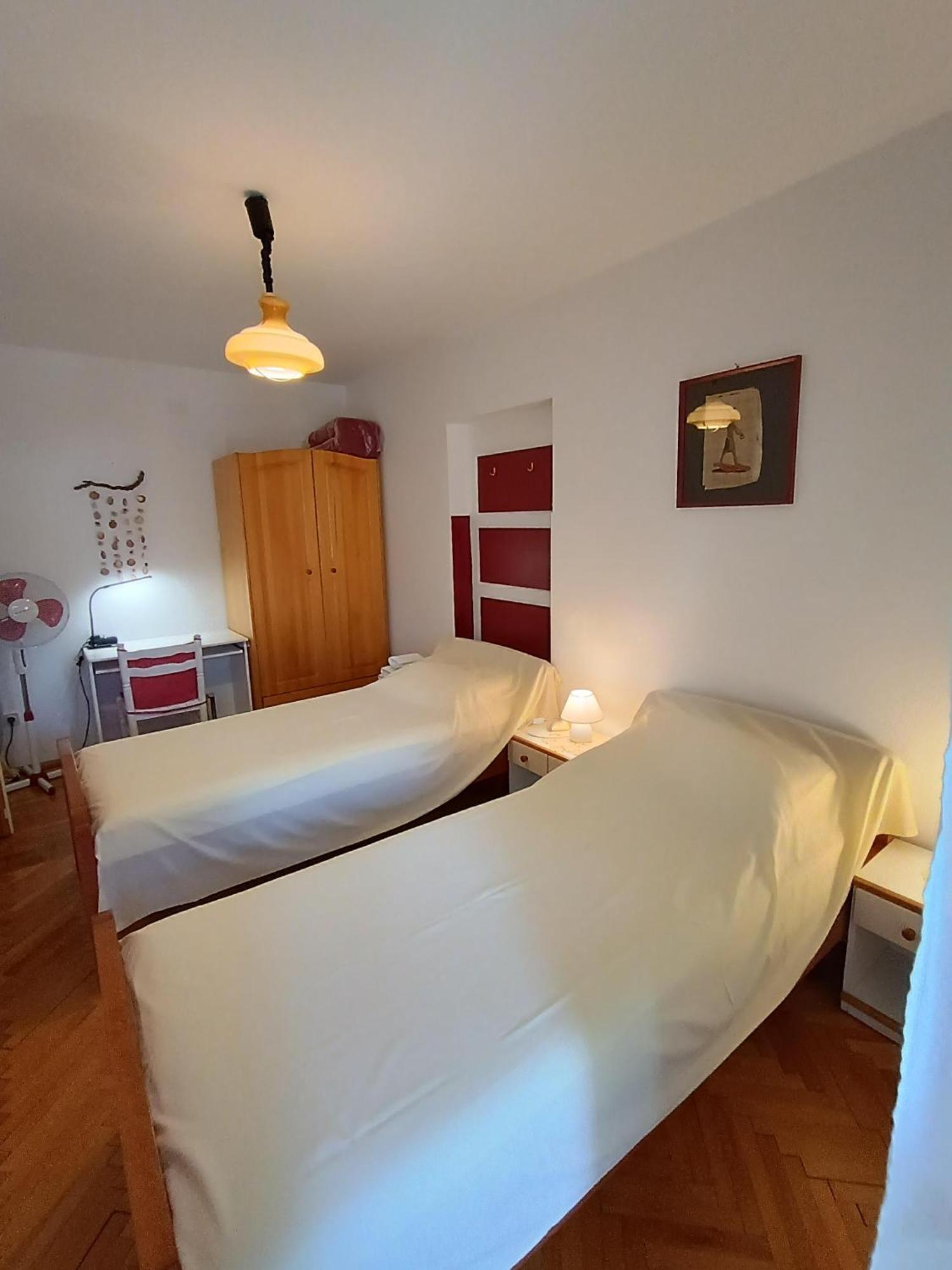 Levak Apartments - Apt. 1 Pjescana Uvala Extérieur photo